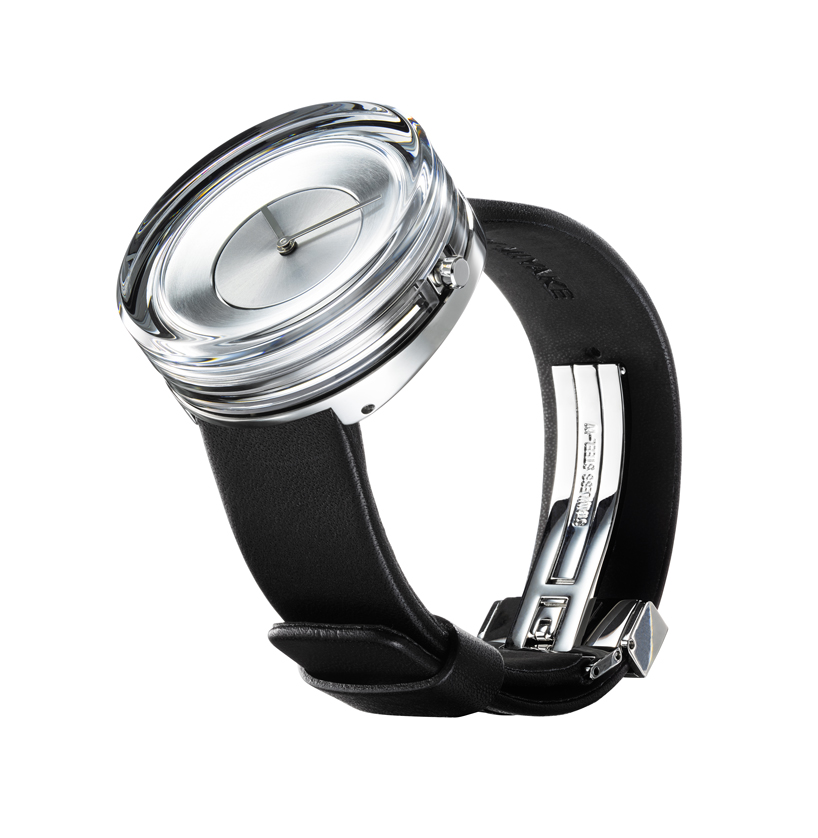 A Glass Watch That Will Make Your Wrist Uber Chic